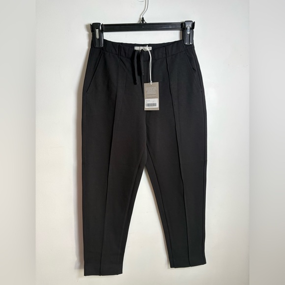 Everlane Pants - NWT Everlane Dream Pant Black Size S | High Rise Tapered Pull-On Trouser